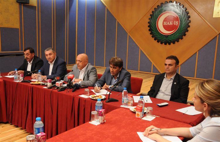 HAK-İŞ: “CUMHURBAŞKANI ANAYASAL YETKİLERİNİ KULLANACAK”